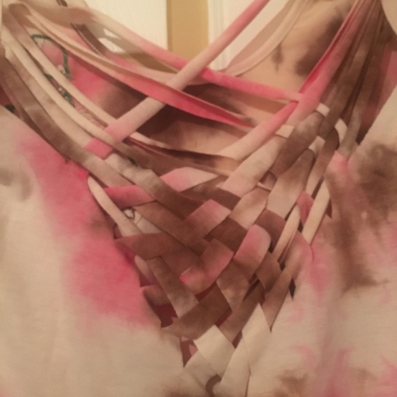 Top with the appliqué - Picture 5 of 5